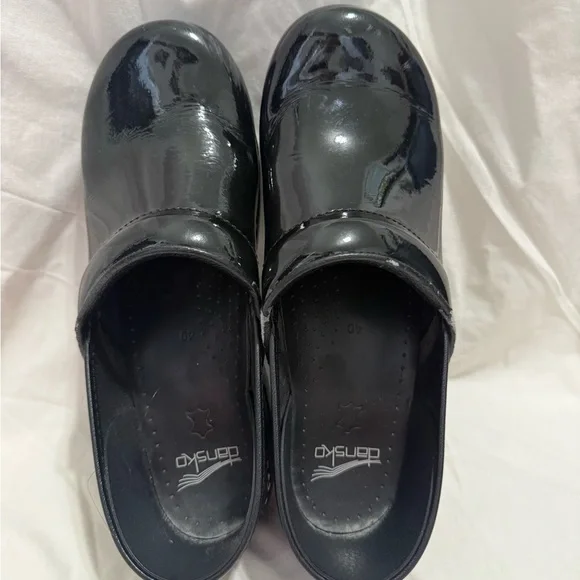 Dansko Professional Black Patent Slip-On Clog - Picture 6 of 10